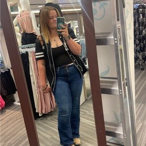 Meet your Posher, Marissa